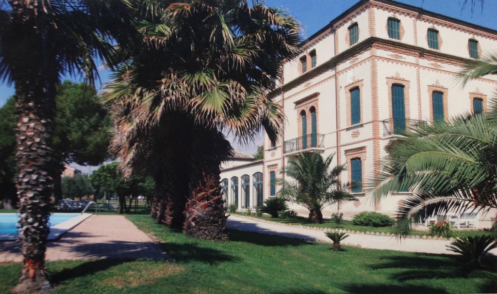 Villa Montanari Rosati Porto San Giorgio Exterior photo