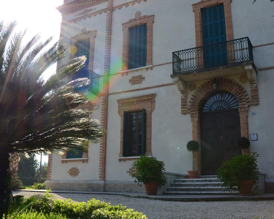 Villa Montanari Rosati Porto San Giorgio Exterior photo